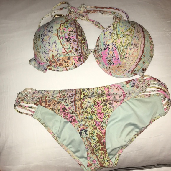 Victoria’s Secret The Fabulous Top bikini - Picture 4 of 7